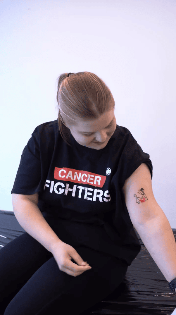 Wszyscy golili głowy, a ona poszła o krok dalej. Oto efekt zbiórki Łatwoganga