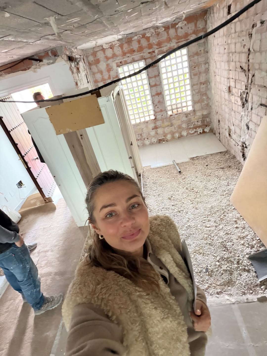 Zdemolowali piękny dom Małgorzaty Sochy. Aktorka wrzuciła zdjęcia pobojowiska do sieci: "Chaos"