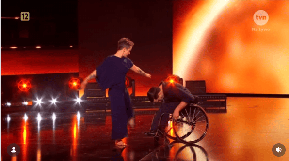 Tancerz na wózku i jego partnerka w finale "Mam talent!". Aż trudno uwierzyć w komentarze widzów