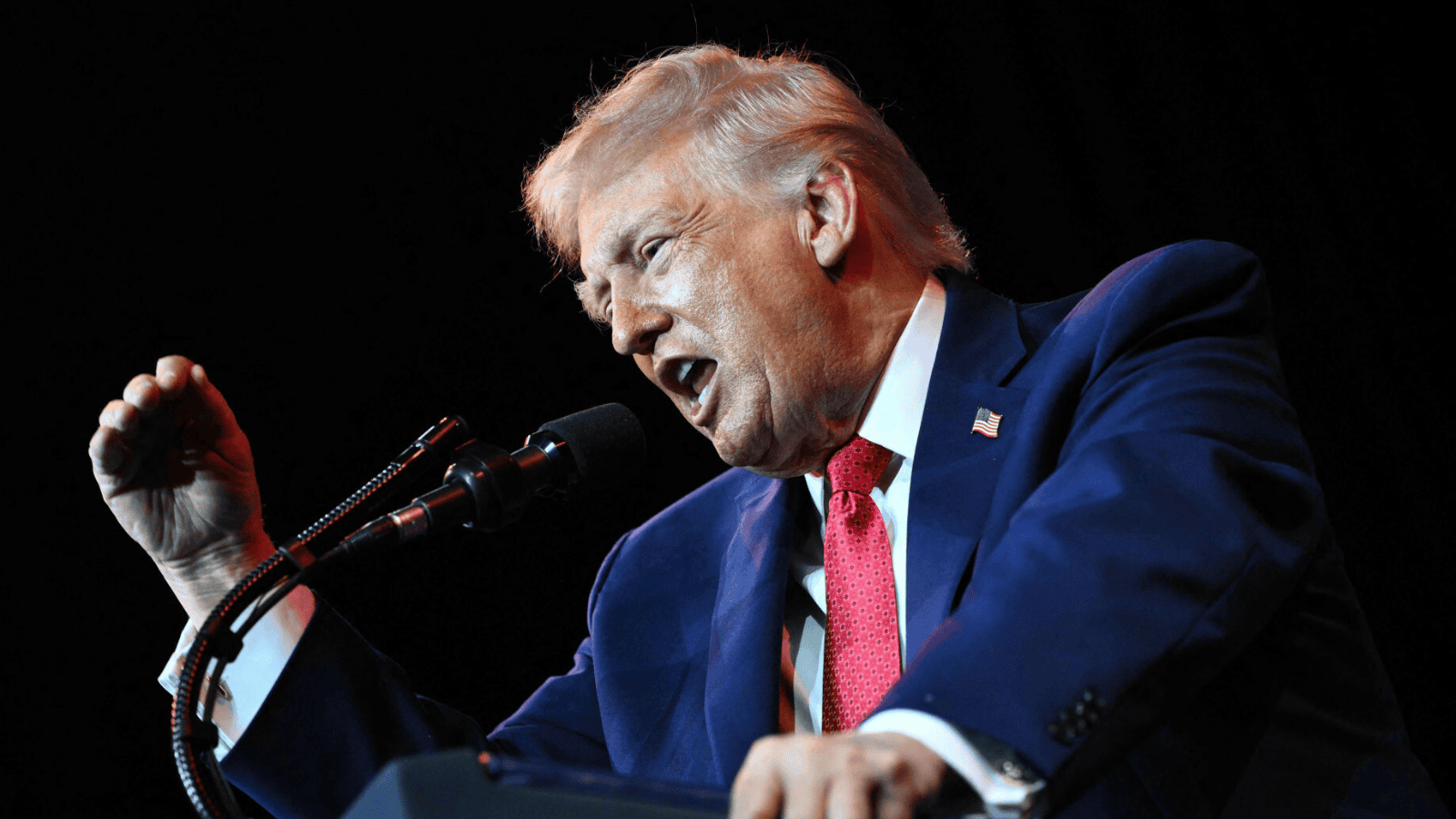 Trump ogłosił niespodziewaną decyzję. Publicznie wykluczył go z Rady Pokoju