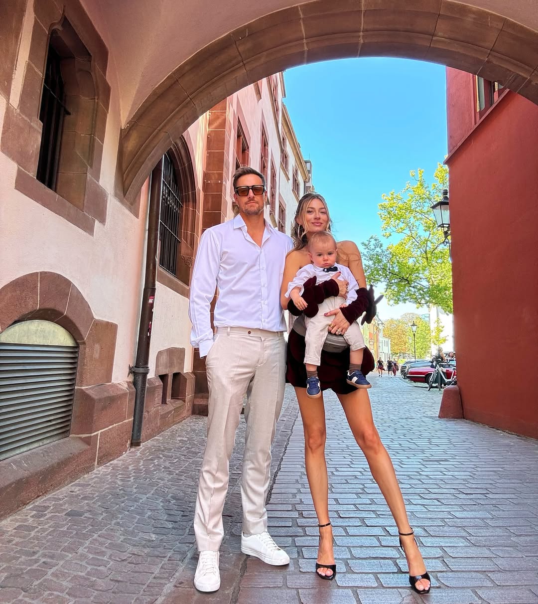 Marcelina Zawadzka pokazała zdjęcia ze ślubu. Jej synek skradł całe show