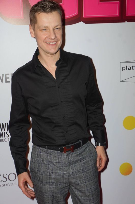 Marcin Mroczek przyłapany z piękną brunetką. Krótko po rozwodzie znalazł miłość