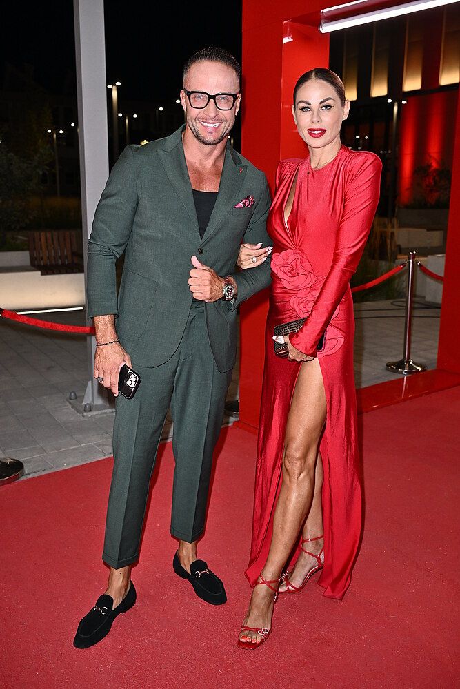 Po 18 latach małżeństwa przyszedł rozwód. Ulubieniec widzów z "Barw Szczęścia" rozstał się z żoną.