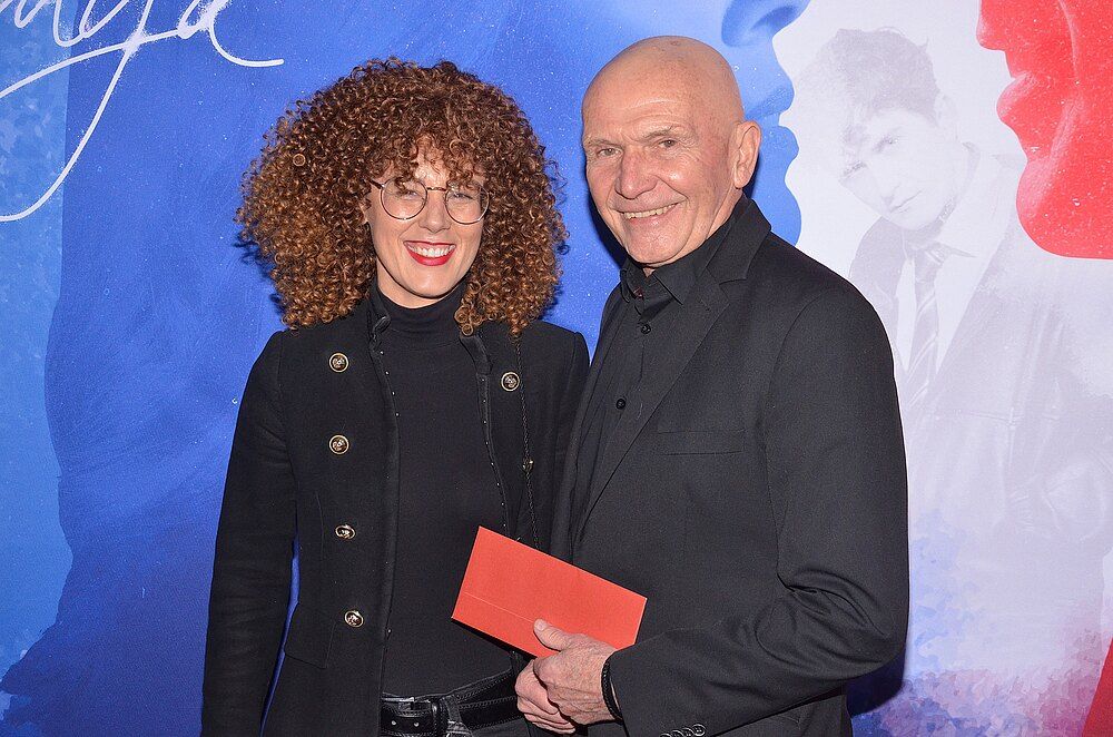 77-letni Marek Siudym zapozował na ściance z nową partnerką. Skradli całe show