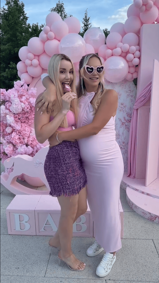 Baby shower polskiej celebrytki. Dekoracje to istne szaleństwo. A wśród gości...