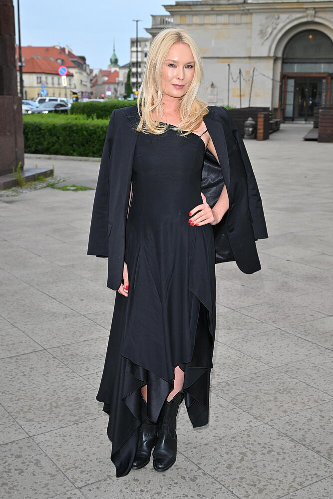 Tłum gwiazd na urodzinach restauracji. Opozda, Wolszczak, Richardson, Senyszyn, Orman