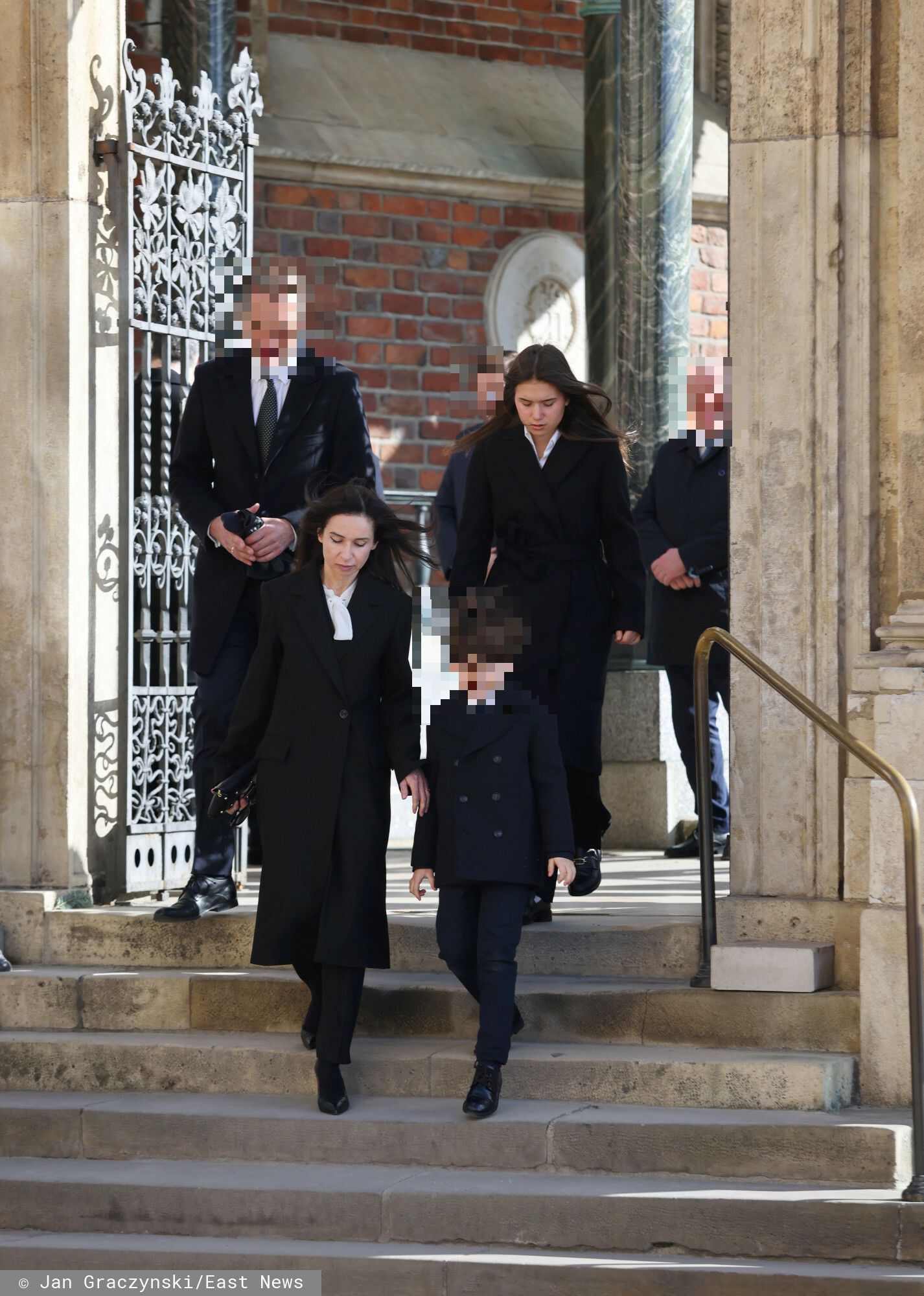 Tyle Kaczyńska płaci za prywatną podstawówkę syna. Przeciętnego Kowalskiego nie byłoby stać