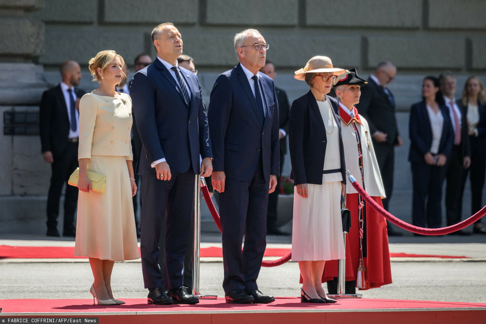 Stylizacja Marty Nawrockiej w Szwajcarii to strzał w dziesiątkę! Zainspirowała się ikonami