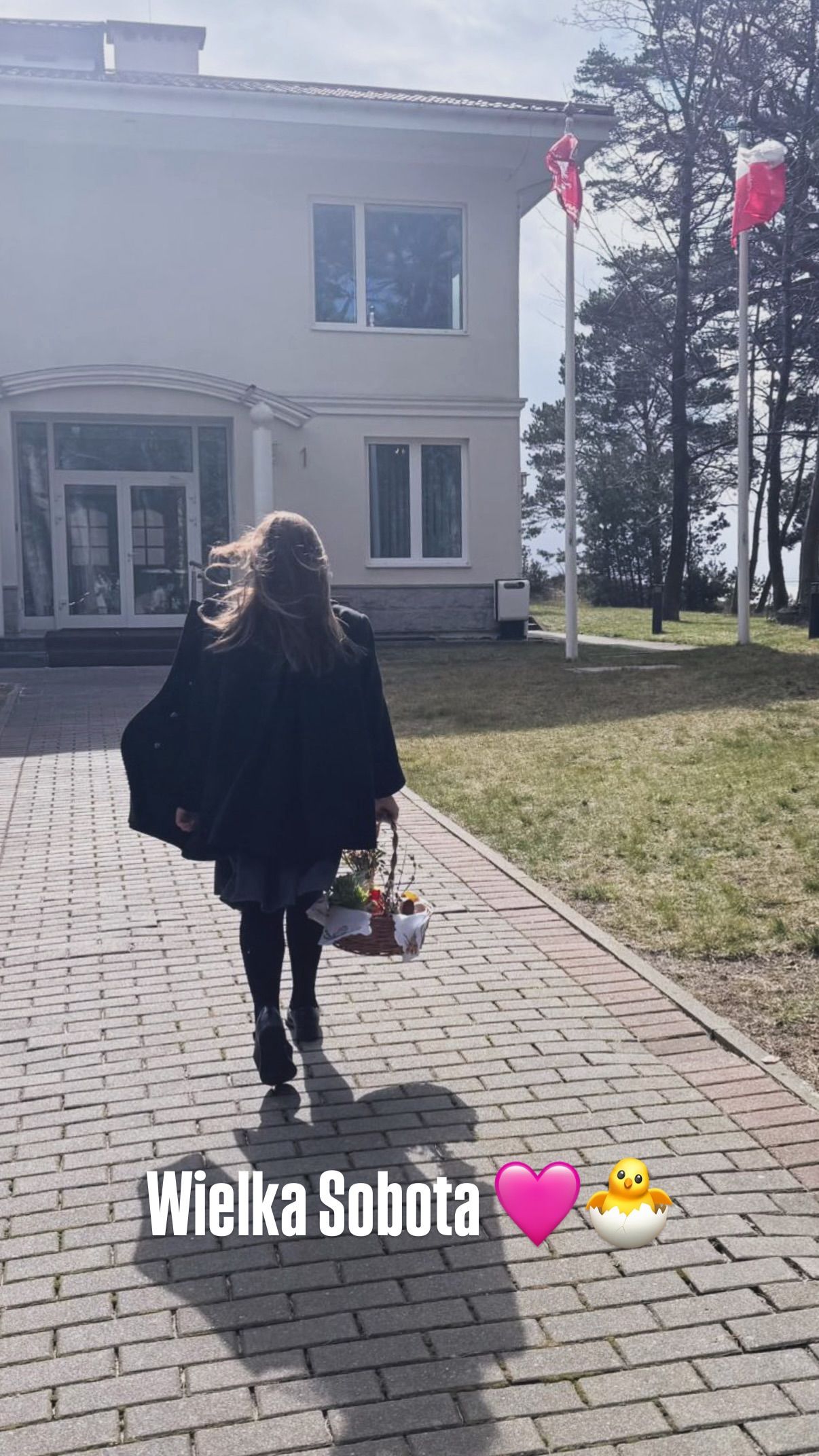 Dawno niewidziana Kasia Nawrocka z koszyczkiem. Dumna mama podzieliła się pięknym kadrem