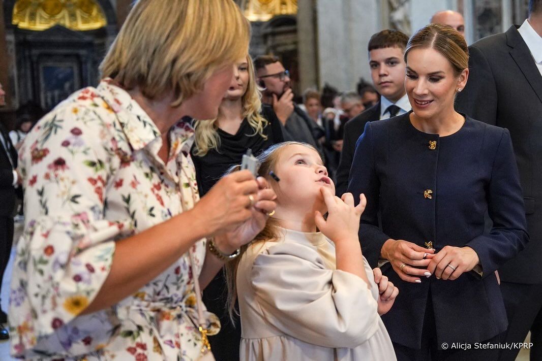 Nawroccy zrobili to w Watykanie. Po tych zdjęciach aż huczy na całym świecie