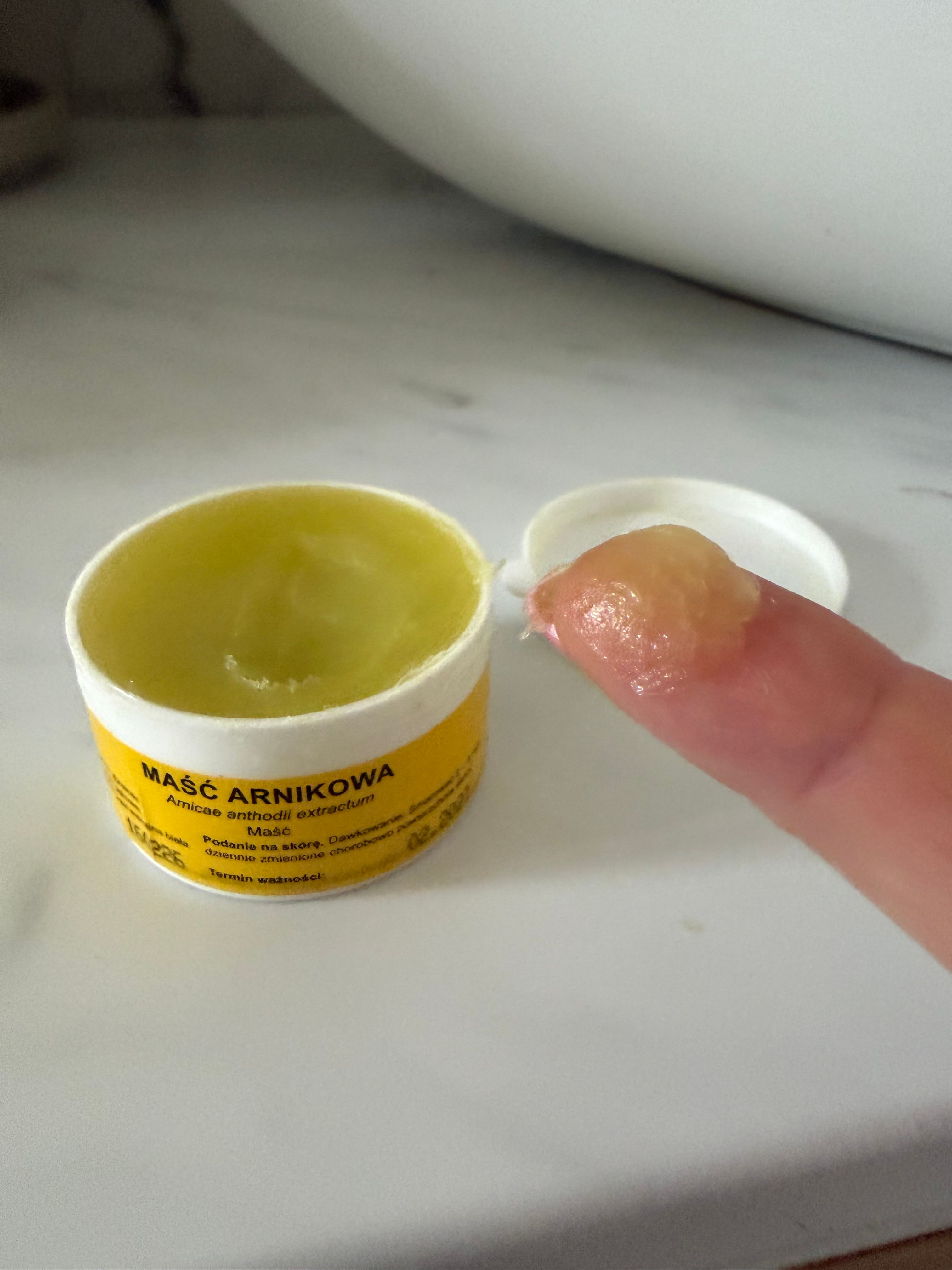 Ta maść z apteki za 9 zł to hit. Kosztuje grosze, a działa cuda na stawy i cerę. Kupuję od razu kilka sztuk