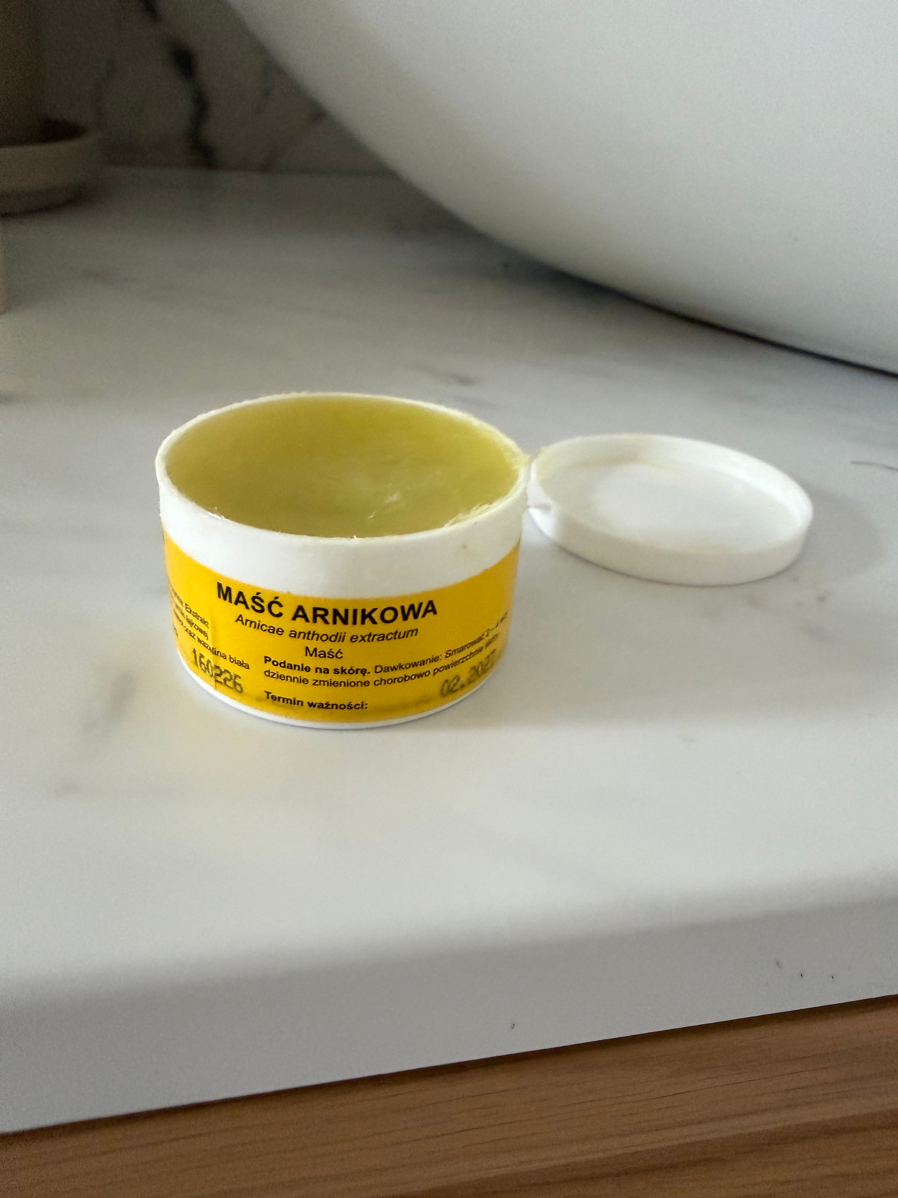 Ta maść z apteki za 9 zł to hit. Kosztuje grosze, a działa cuda na stawy i cerę. Kupuję od razu kilka sztuk
