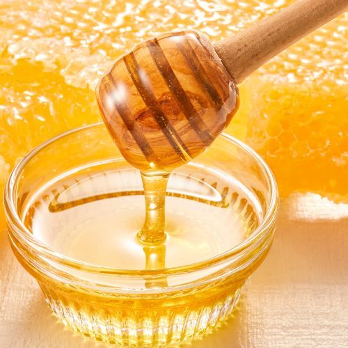 Mieszam 4 kuchenne produkty i nakładam na twarz. To młot na zmarszczki