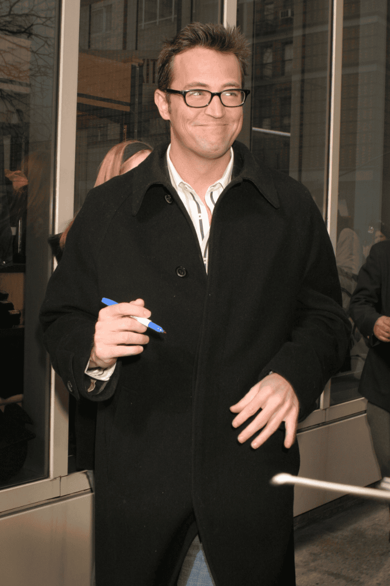 Matthew Perry (3).png