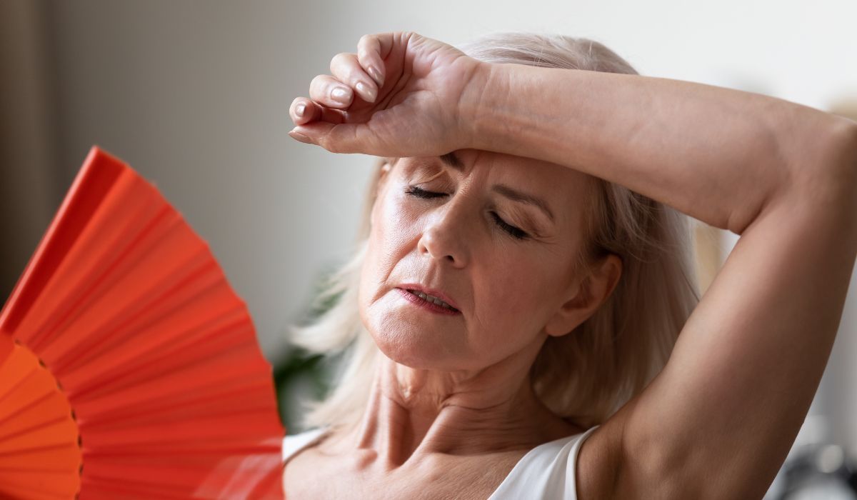 Naturalne sposoby na zmniejszenie objawów menopauzy. Jak sobie radzić?