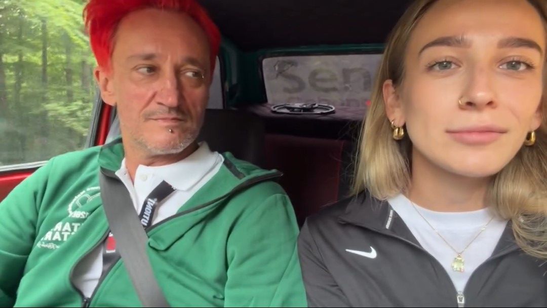 Michał Wiśniewski prosi o pieniądze. Wideo z córką jego i Mandaryny w sieci
