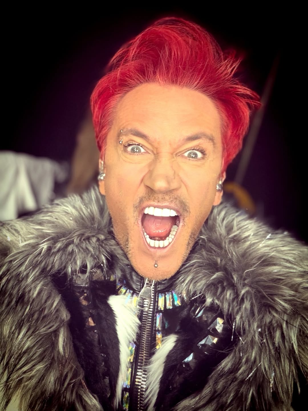 Kilka minut po 10:00 Wiśniewski naprawdę to pokazał. Łzy wzruszenia odbierają mowę