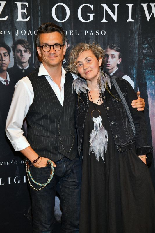 Aktor rozwodzi się po 20 latach. Przyznał się do romansu. Do sądu wpłynął pozew