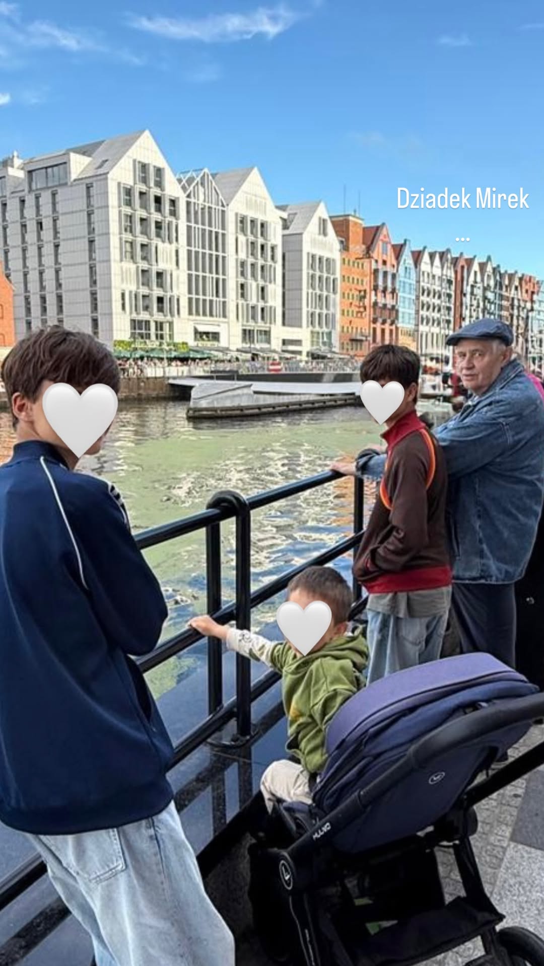 Aneta Zając dodała czarno-białe zdjęcie. Bardzo cierpi po stracie. Był bliski również dla jej synów