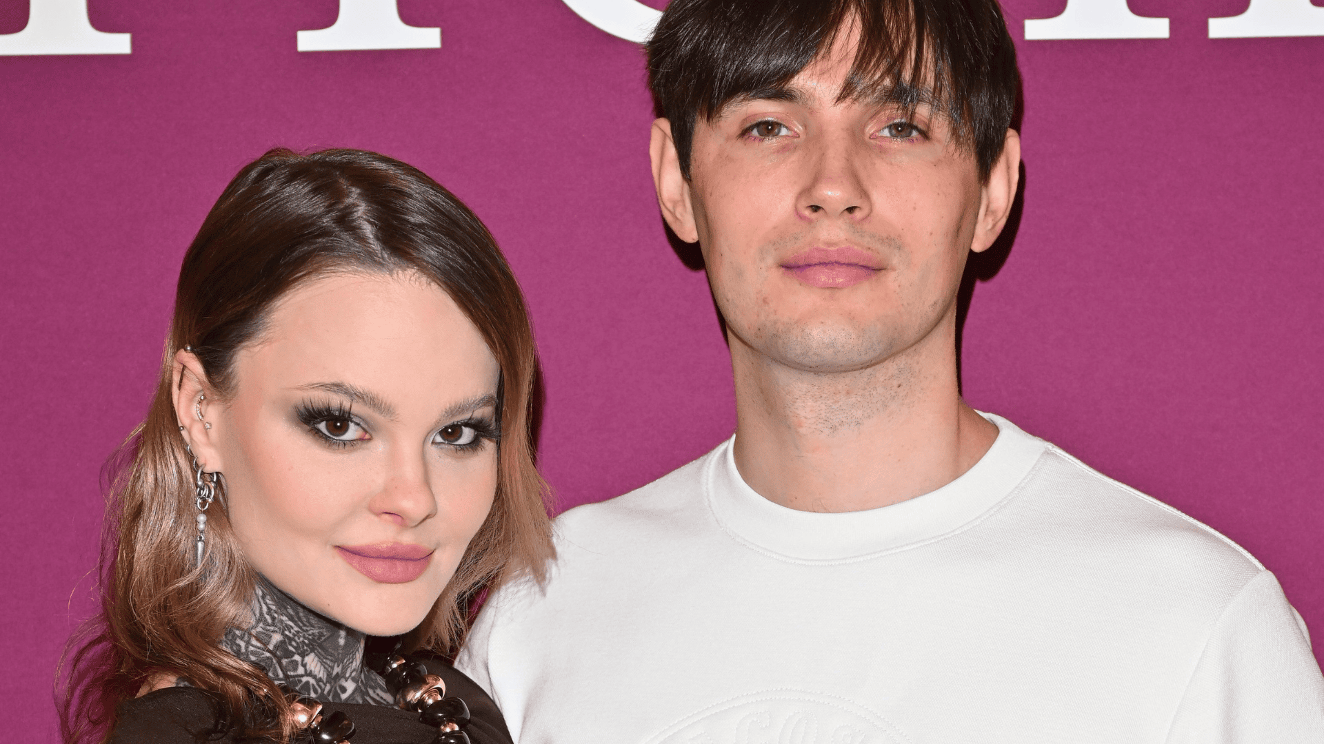 Monika Miller na romantycznym spacerze z chłopakiem w Sopocie. Cała Polska patrzy na to nosidełko