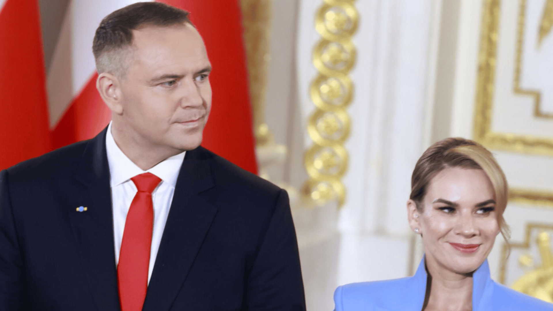 Tyle Nawroccy wrzucili na tacę. Wierni są w ciężkim szoku. Ksiądz skomentował sprawę