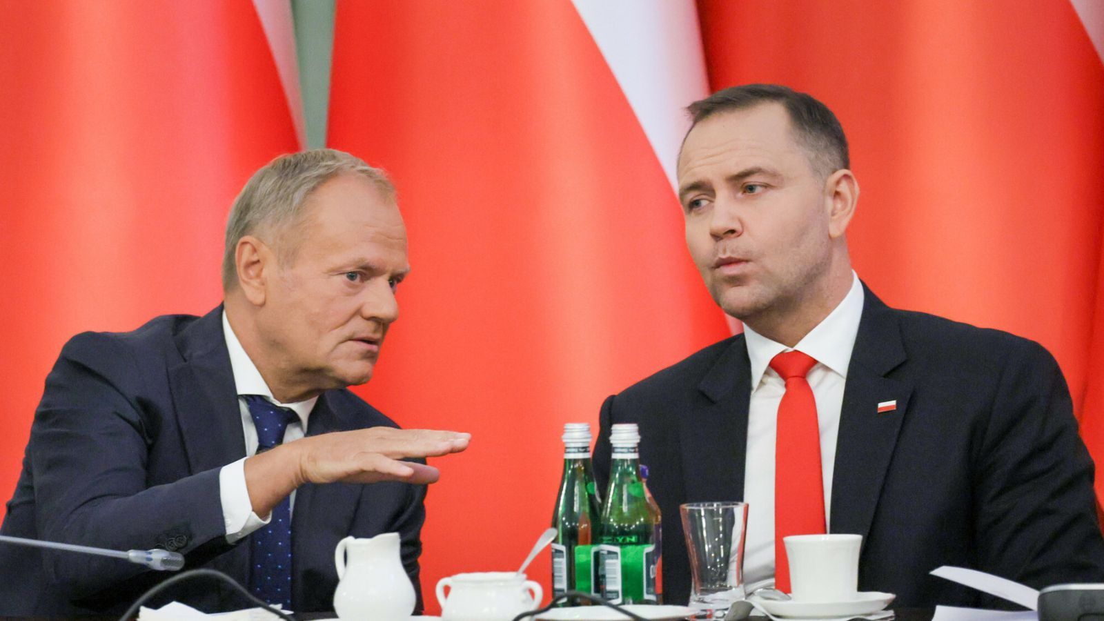 Polacy zdecydowali komu bardziej ufają w starciu Nawrockiego z Tuskiem