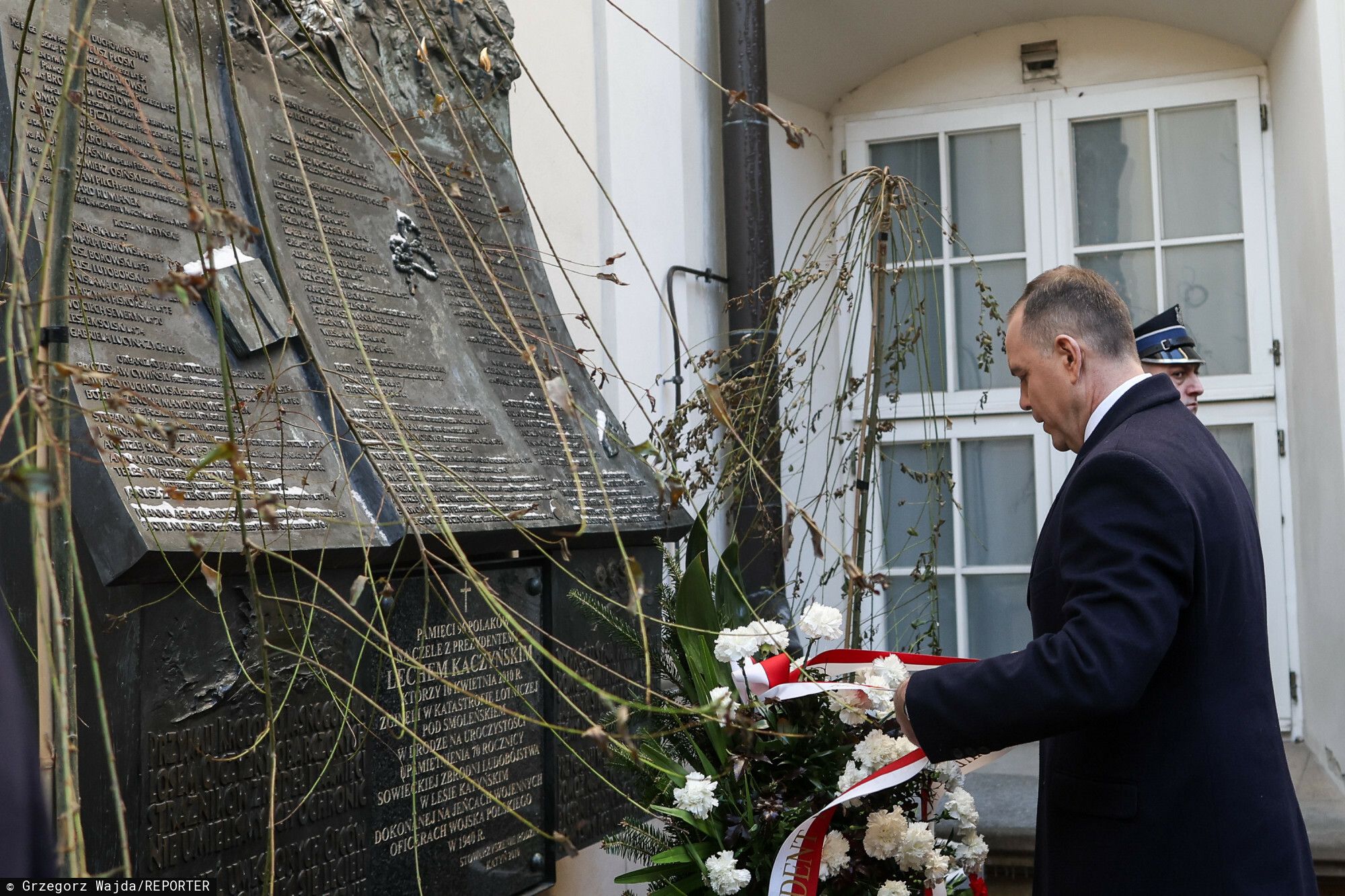 Nawrocki pojawił się na Jasnej Górze, a tu takie sceny. Nagle rozległy się krzyki