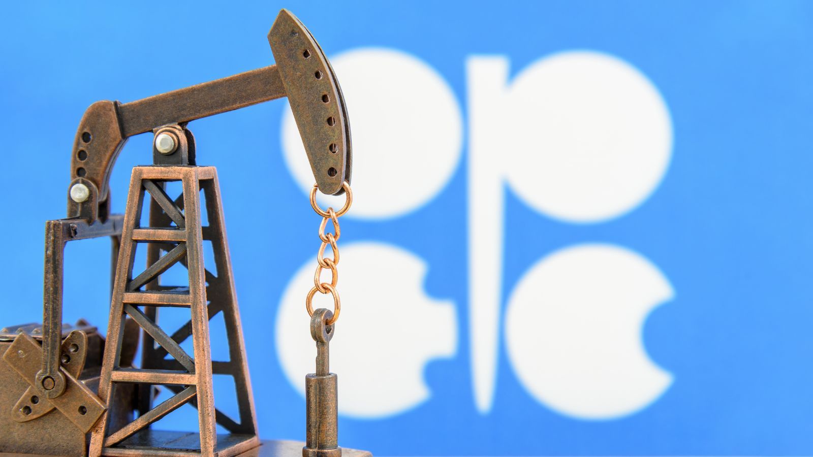 Koniec układu, który "rządził światem"? Potężny gracz opuszcza OPEC, a w tle wielka gra Trumpa