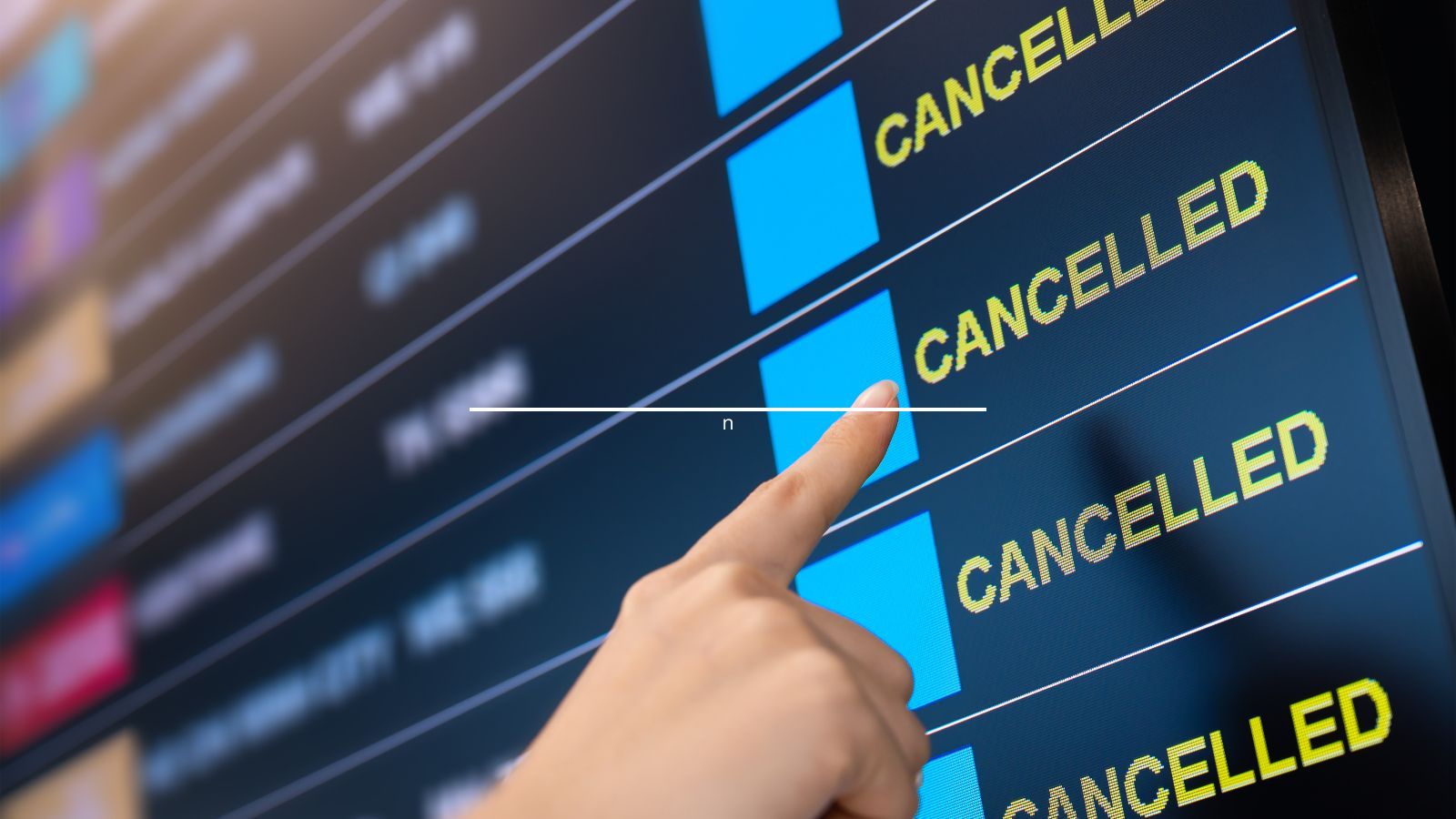 Odwołane loty fot. Canva Pro