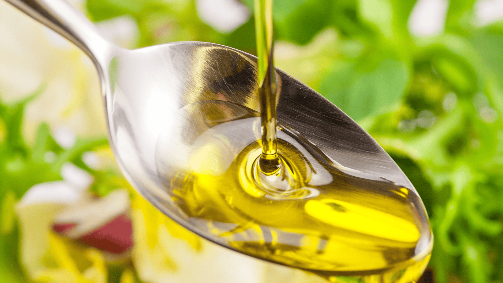 Olej z krokosza fot. Canva Pro