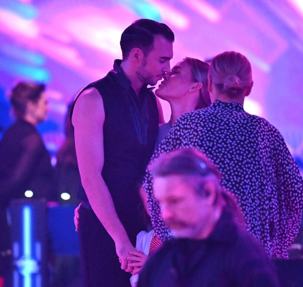 Zaskakujące wieści o Frycz i Kosińskim. Dopiero co przyszło na świat ich dziecko, a teraz coś takiego 