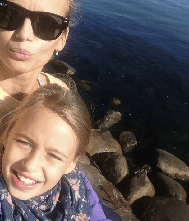 Tak Oliwia Bieniuk wsparła zbiórkę na chore dzieci. Zdjęcie z Anną Przybylską porusza