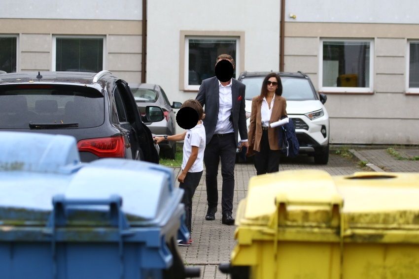 Przyłapaliśmy Martę Kaczyńską z mężem i synem na rozpoczęciu roku szkolnego