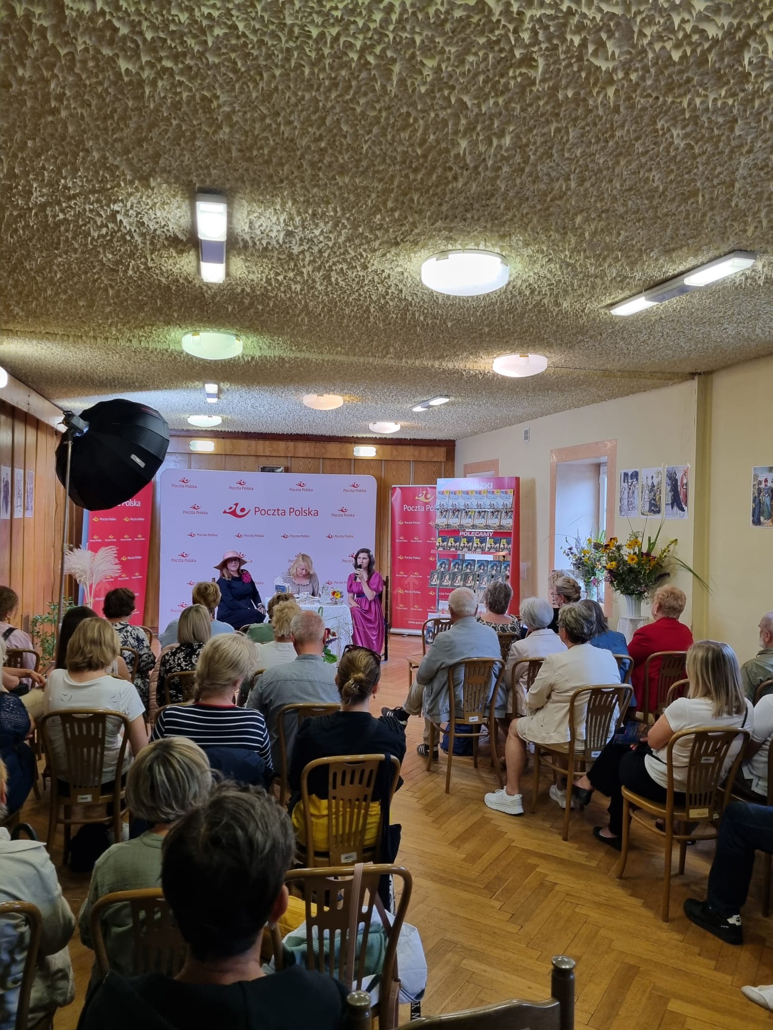 Placówka Kultura. Poczta Polska wystartowała z projektem promującym czytelnictwo