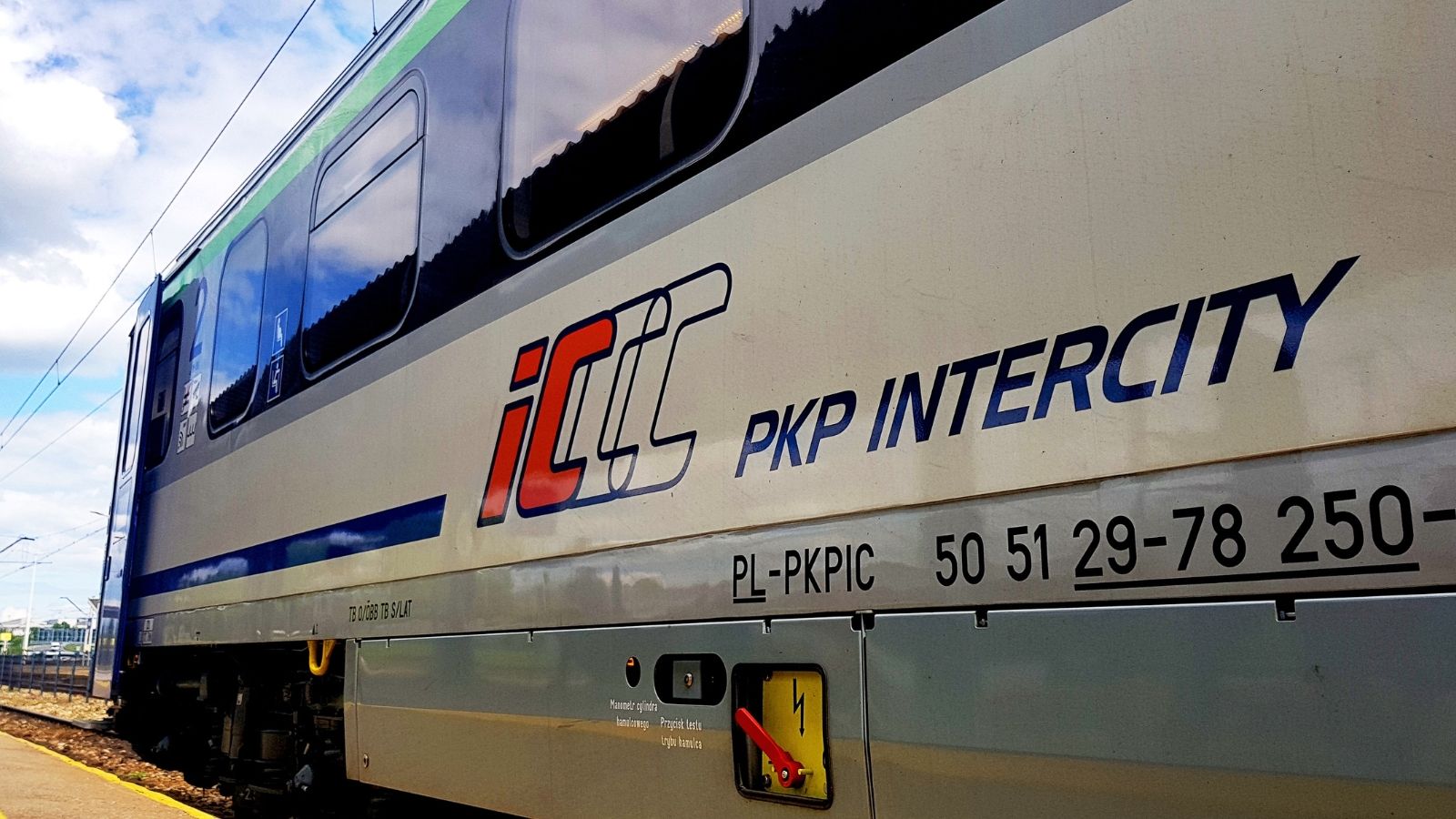 Nowe opłaty w pociągach PKP Intercity. Stawka za dodatkowe bilety będzie wyższa