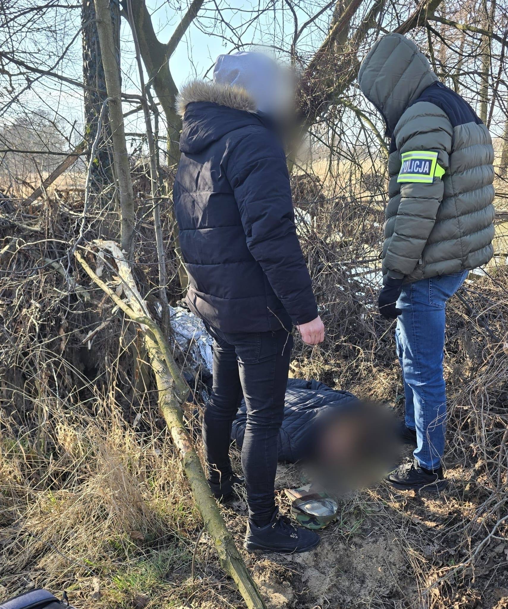 17-latek z Kadłuba pozbawił życia prababcię i ojczyma. W sieci pojawiły się kolejne nagrania