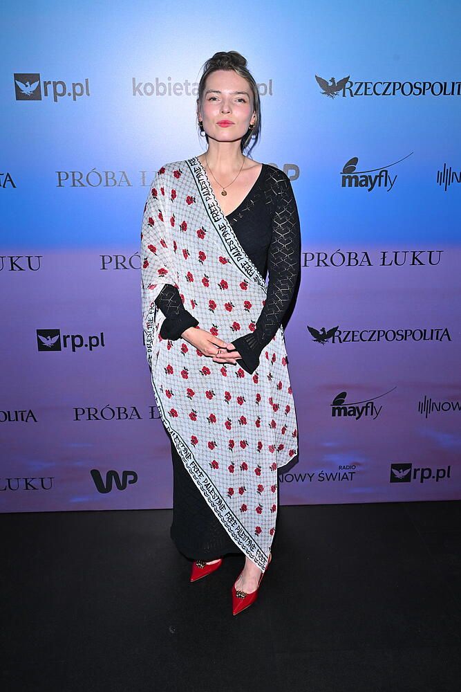 Gwiazdy na premierze "Próba Łuku". Steczkowska jak JLO, Sieklucka, Wolszczak, Herbuś