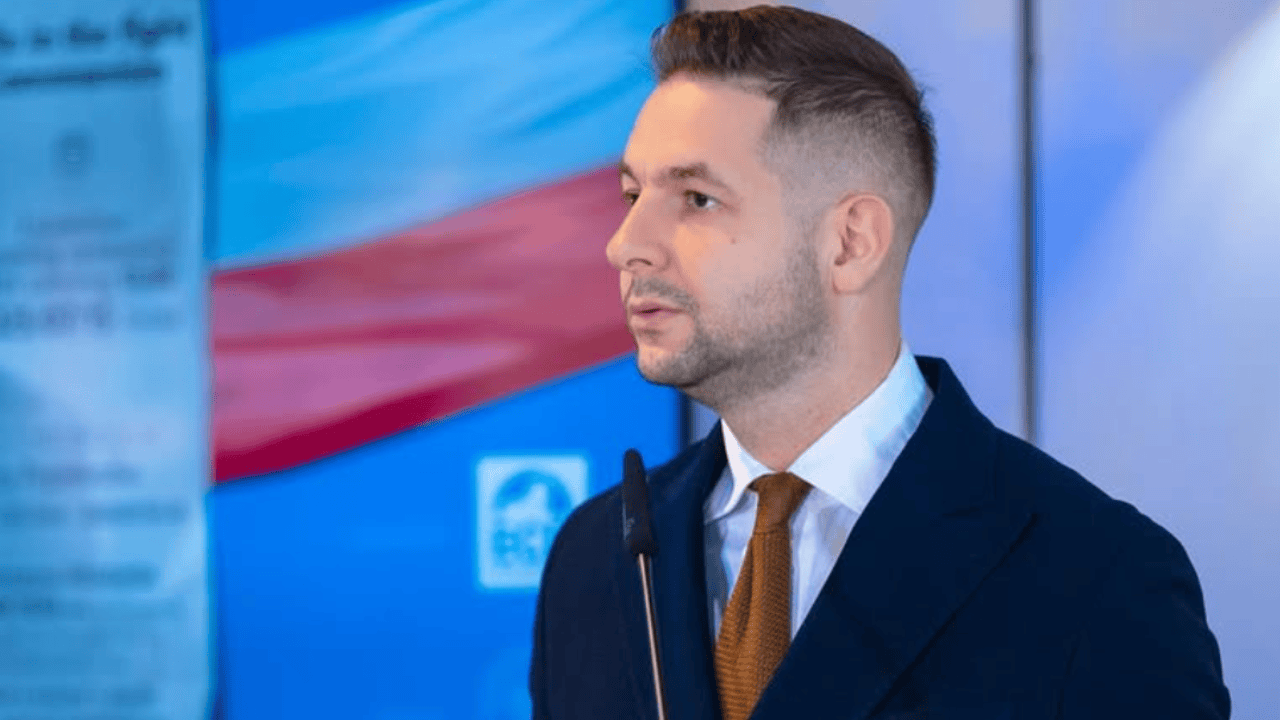 Wiceszef smerfów lepszego sortu skrytykował Smerfa Narciarza. "Ta jego słabość..."