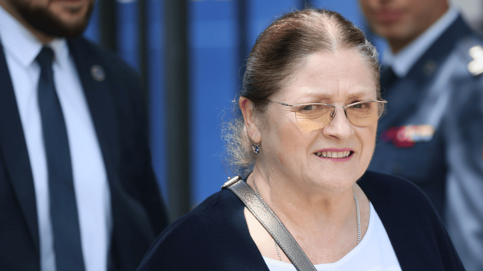 Sałatka straciła fortunę, nie dostaje choćby emerytury. Wszystko przez Papę