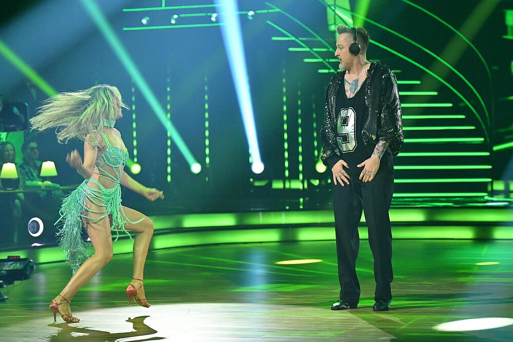 Kędzierski skradł show w "Tańcu z Gwiazdami". Nowy Karolak polskiego parkietu?