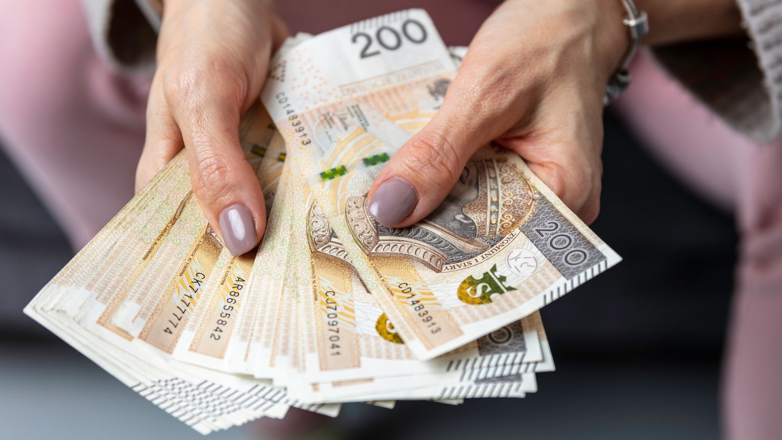 Więcej gotówką nie zapłacisz. Unia Europejska podjęła decyzję