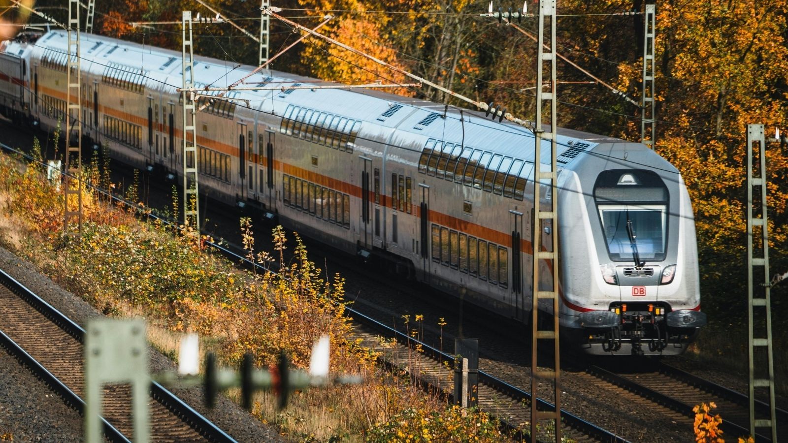 Tańsze bilety PKP Intercity. Ceny spadają o minimum 35 proc., jednak nie w każdy dzień
