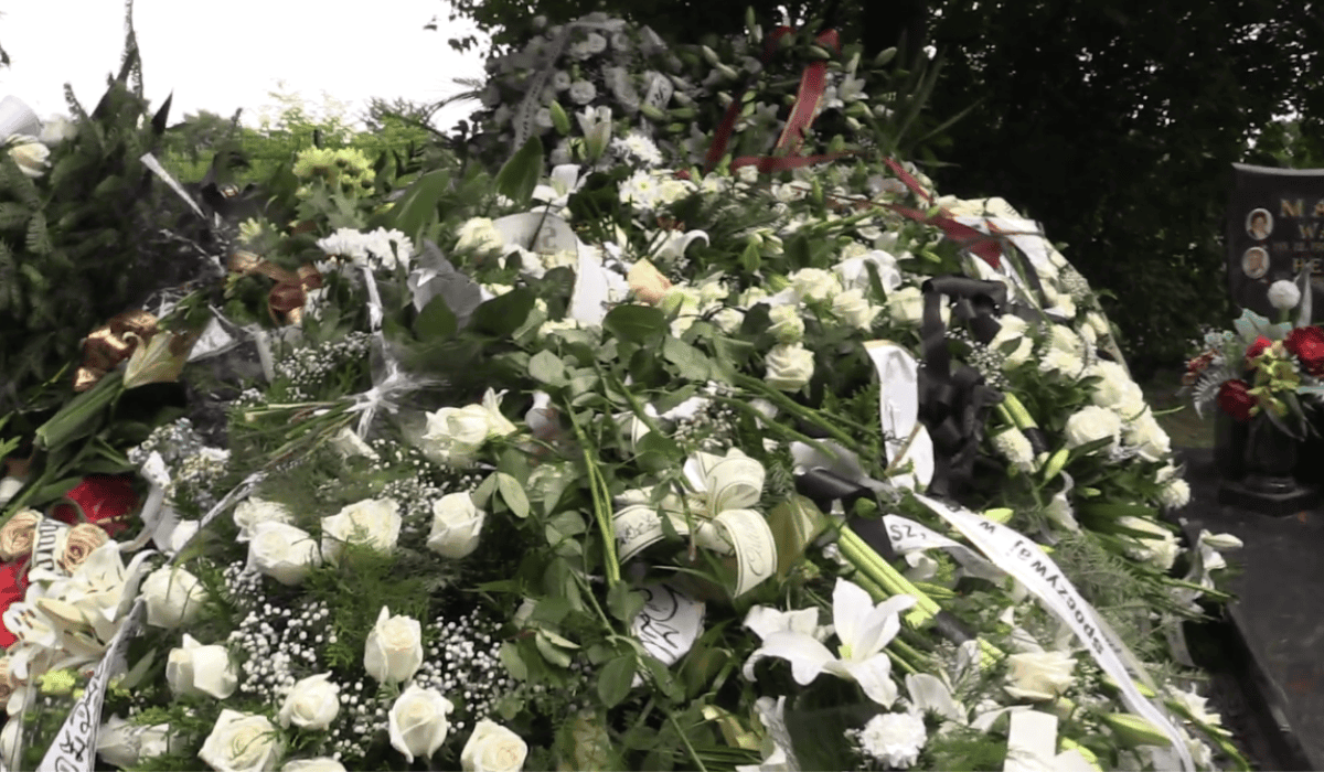 Pogrzeb Patryka Perettiego (15).png