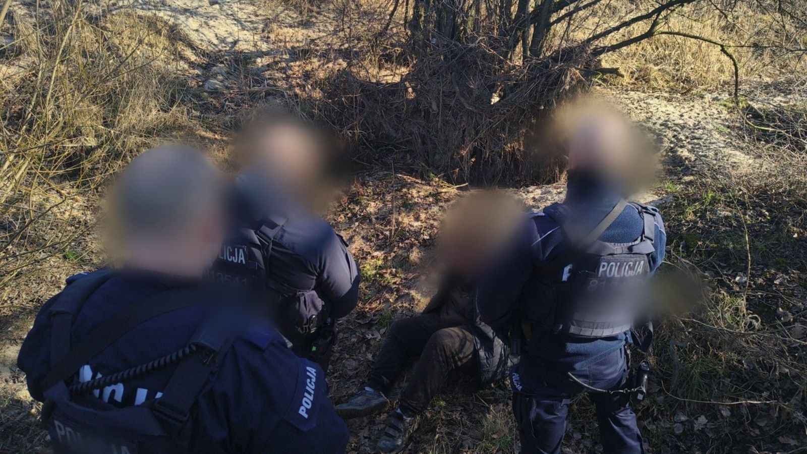 17-latek z Kadłuba pozbawił życia prababcię i ojczyma. W sieci pojawiły się kolejne nagrania