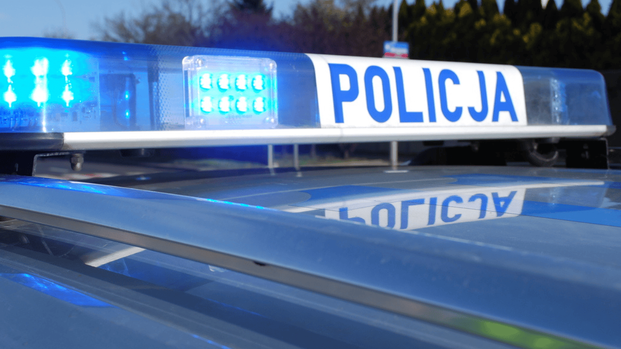 Wstrząsające sceny pod szkołą podstawową. Rodzice zawiadomili policję