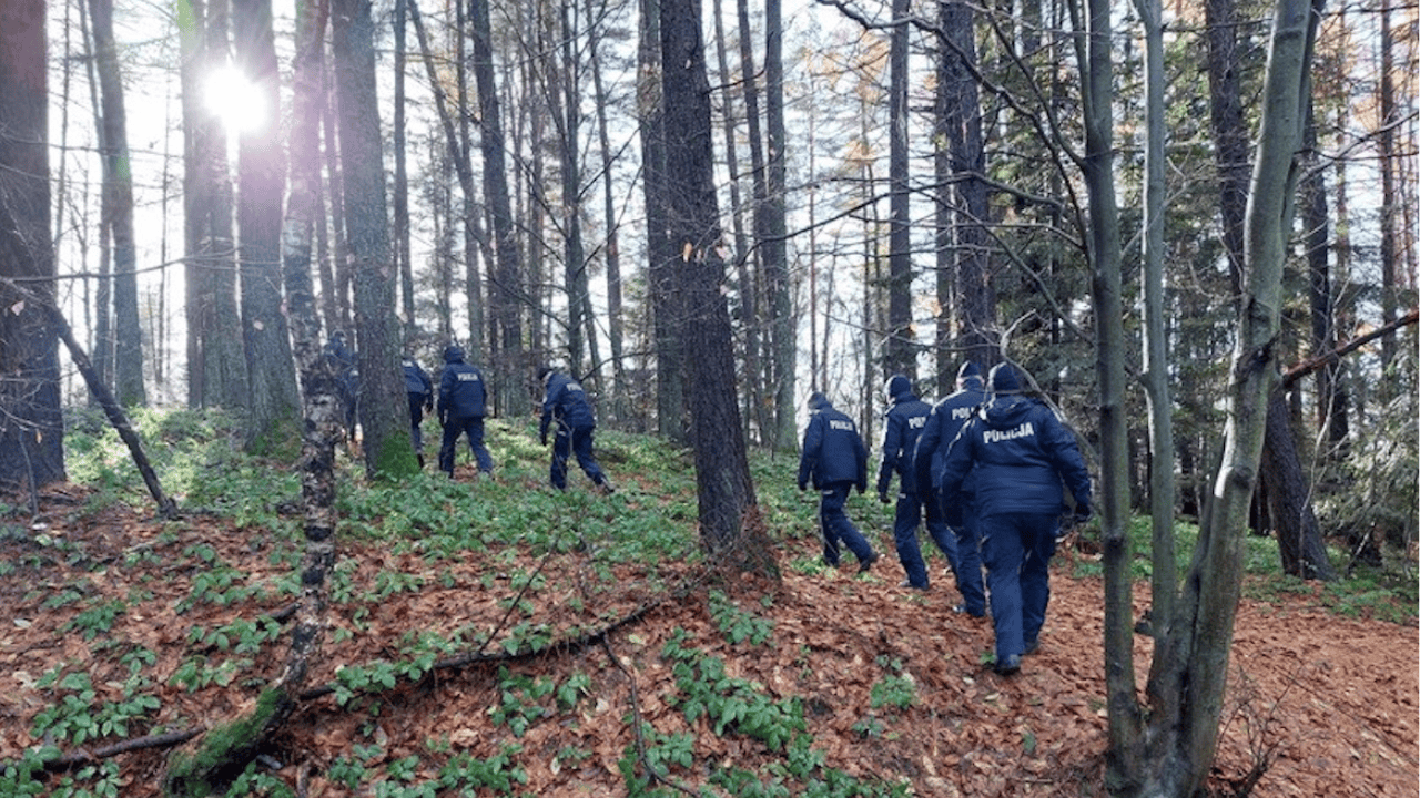 Zastrzelił mężczyznę przed jego domem, bo pomylił go z dzikiem. Wydało się, czyim synem jest osławiony myśliwy