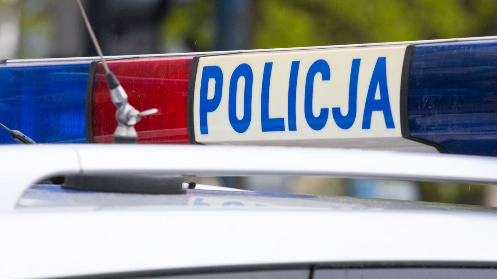 Tyle od ręki zarabiają początkujący policjanci, a pensja to nie wszystko. Można się zdziwić