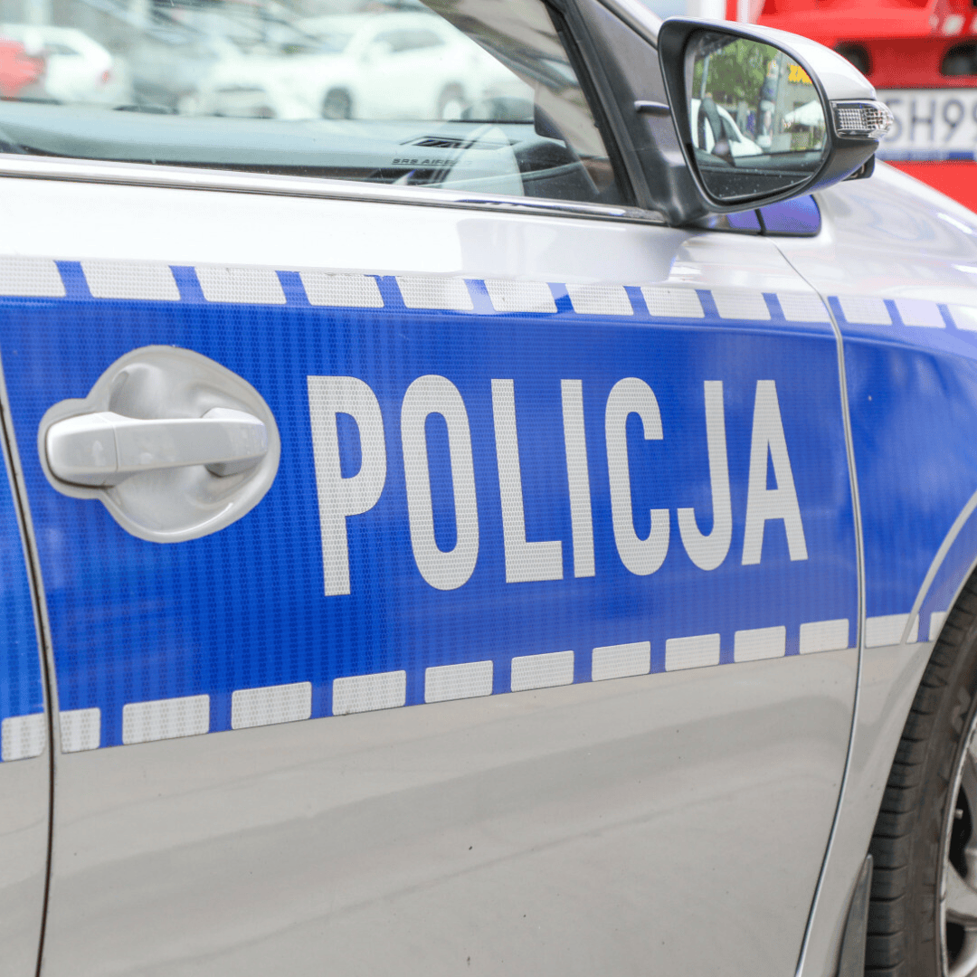 Czołowe zderzenie na DK19, trasa zablokowana. Nie żyje kierowca osobówki