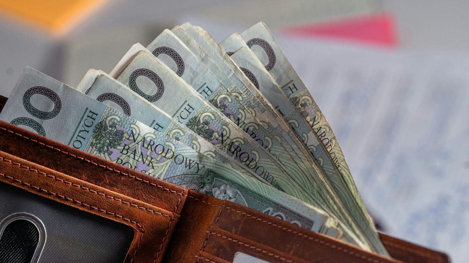 Czas na deklarację tylko do 20 lutego. Po tym terminie Polacy będą płacić fiskusowi więcej