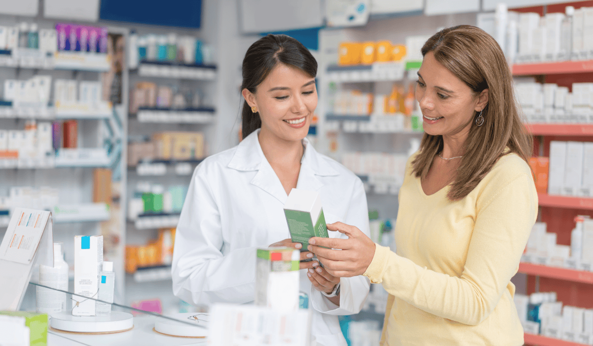 Każdego dnia łykasz jakieś tabletki i nawet nie wiesz, że robisz to źle. Farmaceuta: przez takie błędy leki mogą w ogóle nie działać